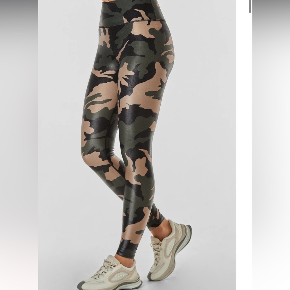 Brand New Cano Shiney Leggings - Picture 2 of 4